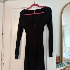 Free People Black Long Sleeve V‑Neck Knit Dress